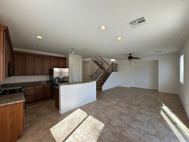 Building Photo - Summerlin Village