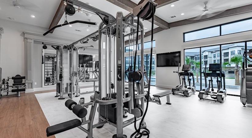 Building Photo - 2425 Central Expy