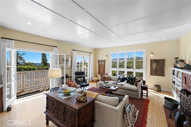Building Photo - 690 Cuprien Way