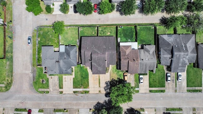 Building Photo - 16425 Monte Carlo Ln