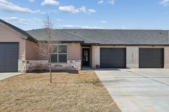 Building Photo - 19151 Sierra Madre Dr
