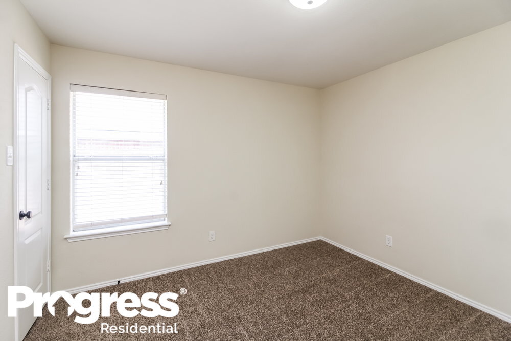 Building Photo - 412 Round Rock Dr