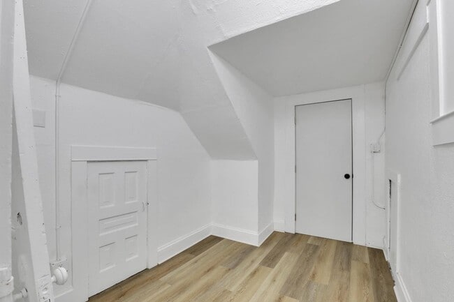Building Photo - Cozy 1-Bedroom Unit in the heart of Spokane