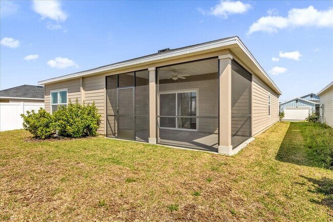 Building Photo - 4721 SW 83rd Lp