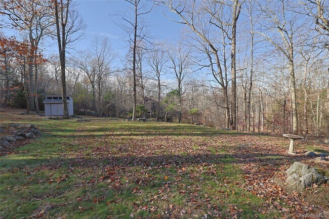 Building Photo - 300 Clausland Mountain Rd