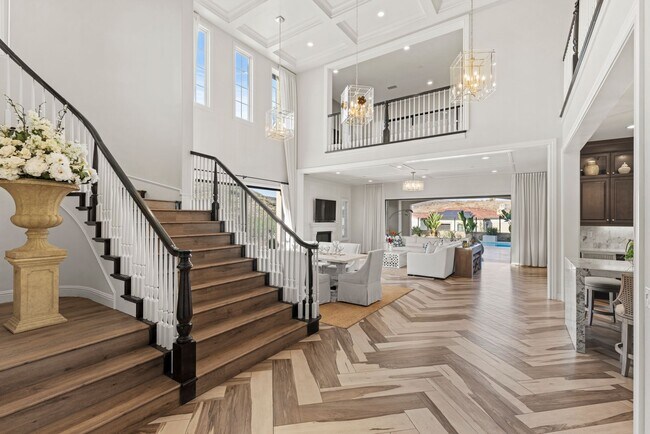 Building Photo - Luxury Executive Rental in Guard-Gated Hidden Canyon