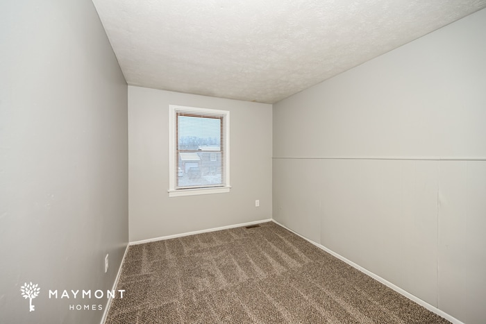 Building Photo - 11720 Elkwood Dr