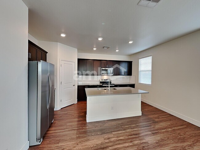 Building Photo - 21469 S 231st Way