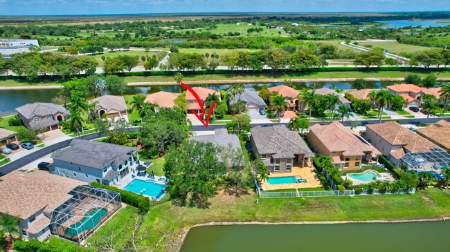 Building Photo - 12372 Cascades Pointe Dr