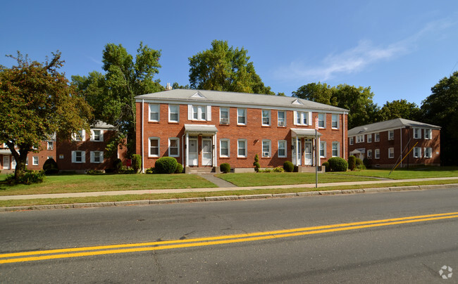 Primary Photo - Bay Meadow Apartments