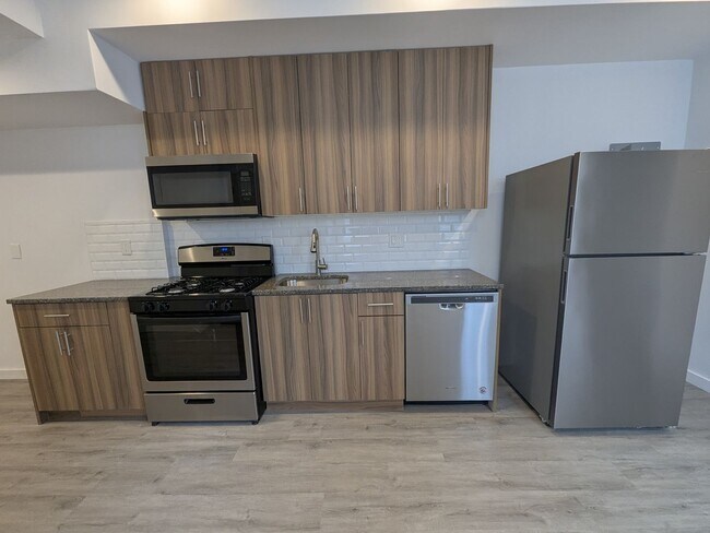 Building Photo - 6614 Rising Sun Ave