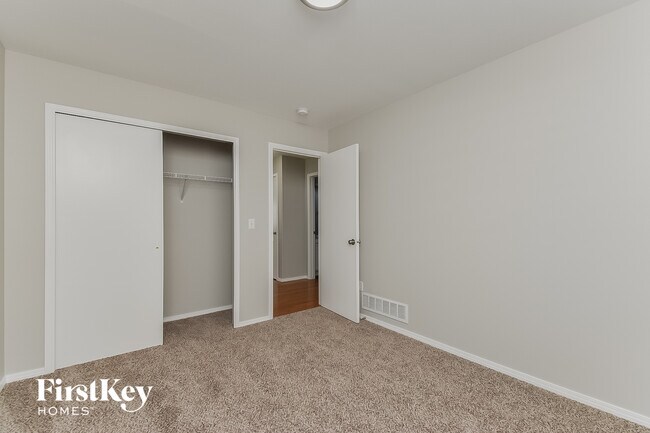 Building Photo - 5322 Bradley Cir