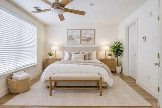 Building Photo - 711 W 32nd St