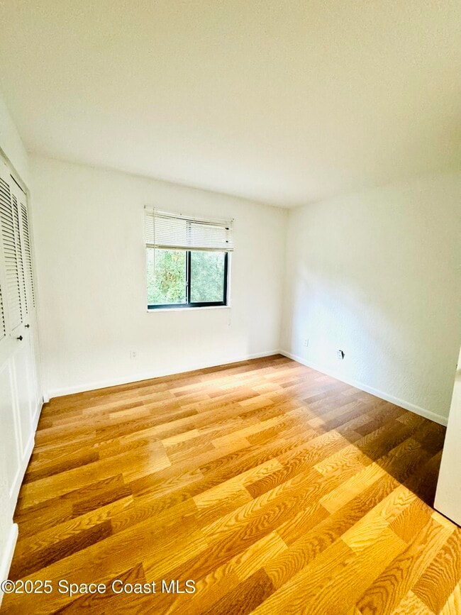 Building Photo - 2160 Forest Knoll Dr NE