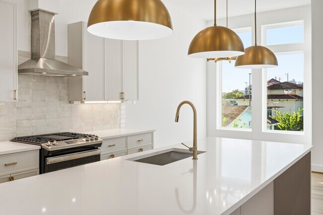 Building Photo - 3826 Wilmer St