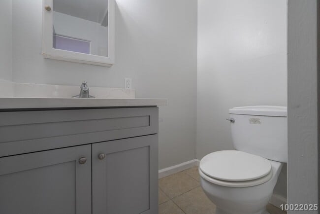 Building Photo - $3300 / 4 Bed /2 Bath / 2 Parking IN PEARL...