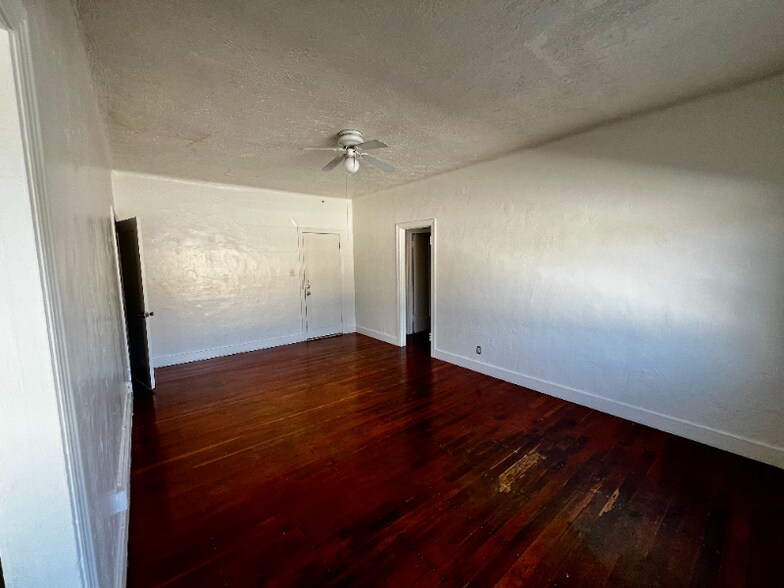 Building Photo - 1740 Winona Blvd