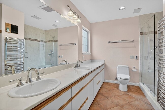 Building Photo - Absolutely Beautiful 4BR 3.5BA 2 Story Home in quiet neighborhood in Los Altos