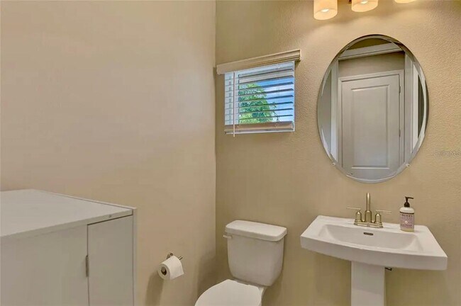 Building Photo - 6310 Grandview Hill Ct