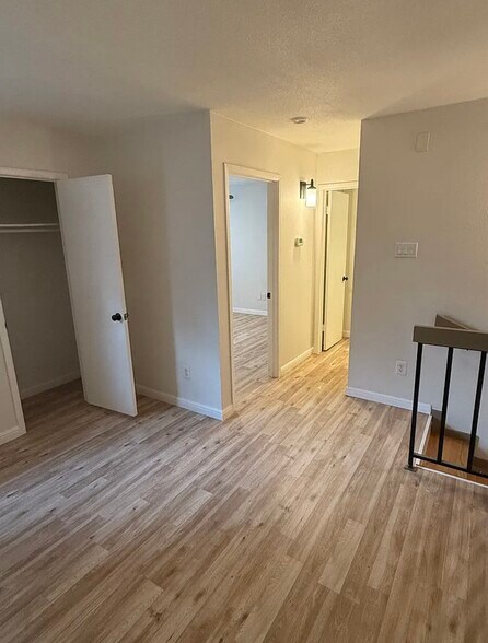 Building Photo - 14800 Enterprise Dr
