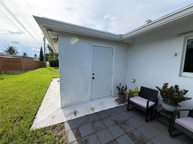 Building Photo - 2702 NW 53rd St