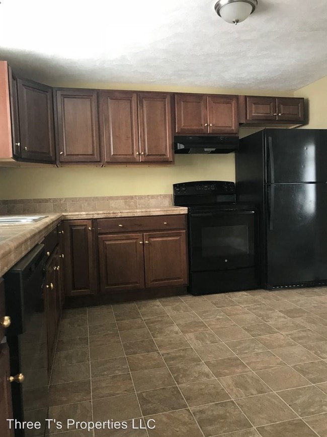 Building Photo - 5 br, 2 bath House - 119 E. Oliver Street