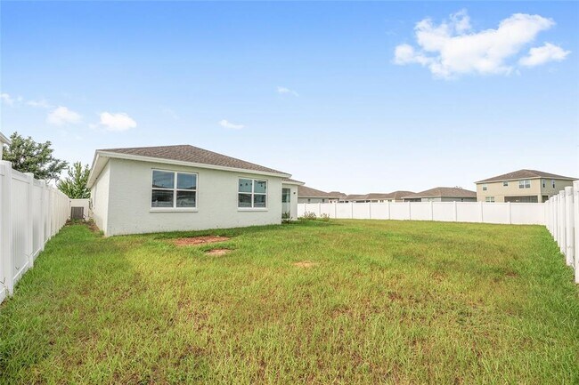 Building Photo - 6175 SW 74th Ct