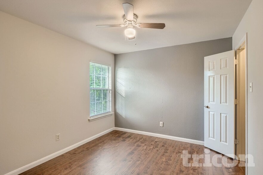 Building Photo - 3416 Tulip Ln