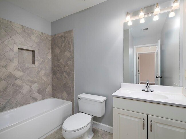 Building Photo - 8950 Carroll Manor Dr