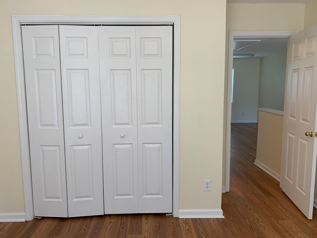 Building Photo - SPACIOUS HOME WITH DOWNSTAIRS PRIMARY BEDROOM AND BATH- LAKE WHEELER/ FARMER'S MARKET AREA