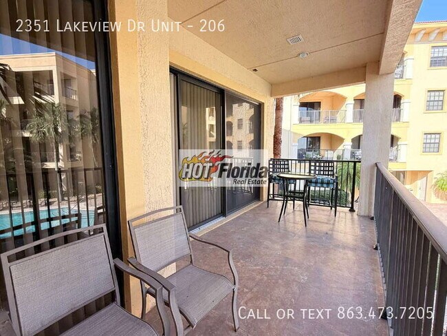 Building Photo - 2351 Lakeview Dr