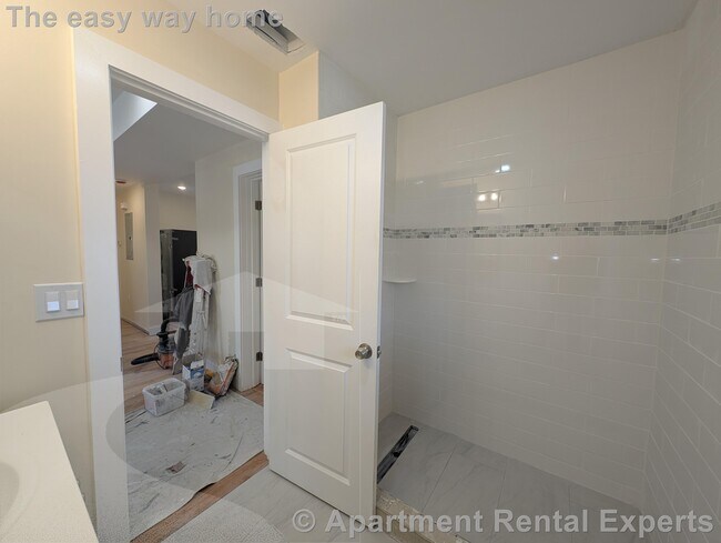 Building Photo - 5-7 Lowell Cir Unit #2