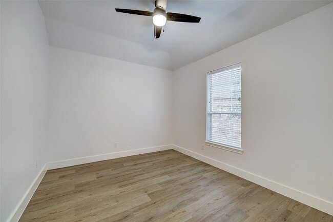 Building Photo - 3550 Urban Woods Trail
