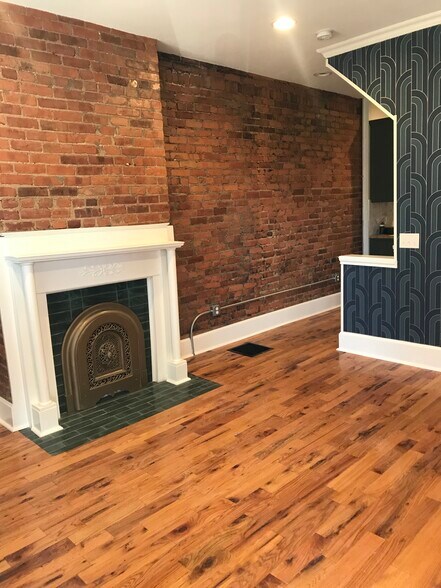 Building Photo - 208 Dakota Ave