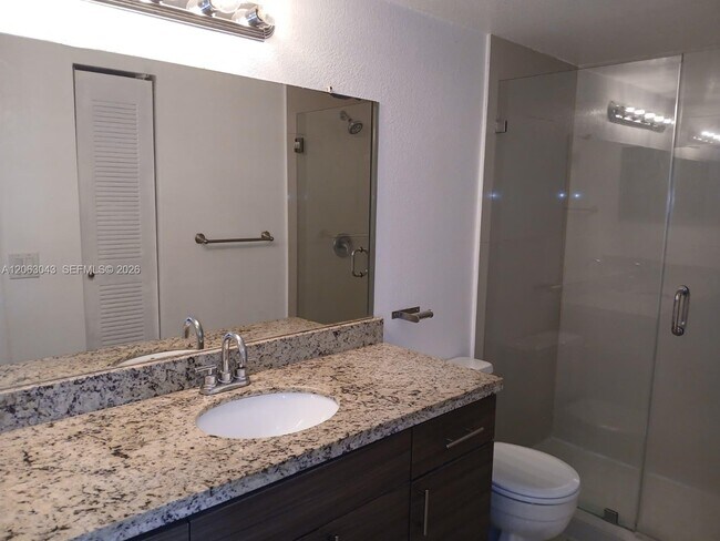 Building Photo - 731 Vista Isles Dr
