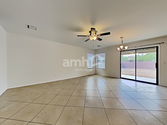 Building Photo - 341 W Amber Hawk Ct