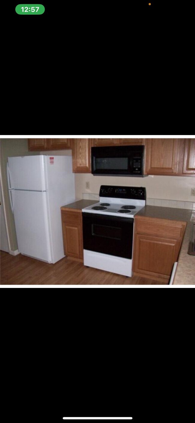 Building Photo - 125 E Rouse St