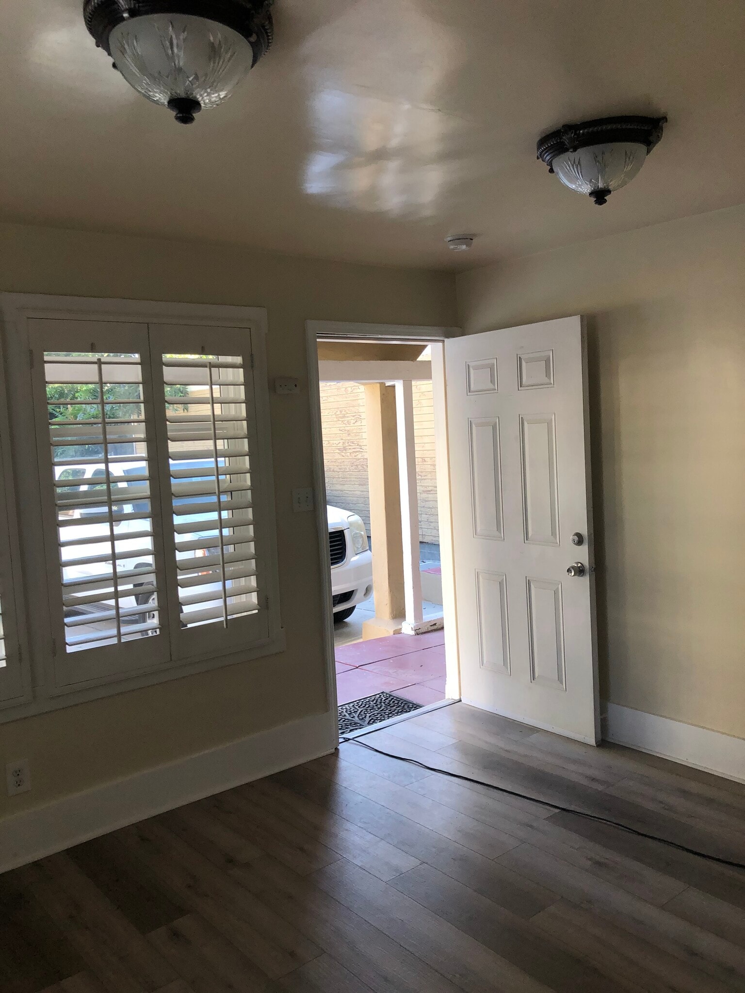 Entrance to Living Room - 257 Parke St