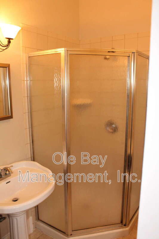 Building Photo - 1502 Church St