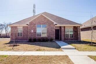 Building Photo - 1806 Jasmine Dr