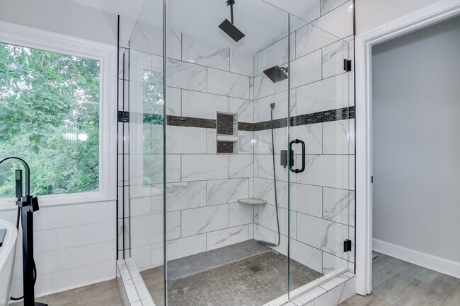 Building Photo - 3557 Stevens Way