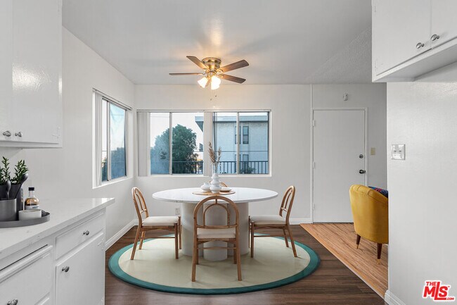 Building Photo - 2701 S Peck Ave