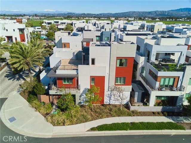 Building Photo - 6 Transport