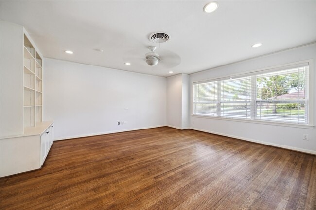 Building Photo - 5131 Torchlight Dr