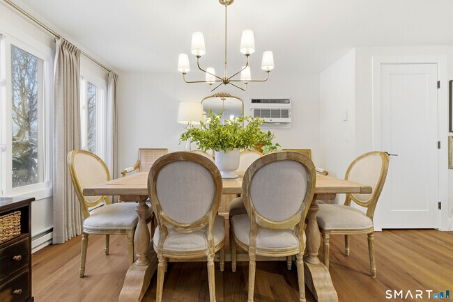 Building Photo - 60 Cinnamon Spring