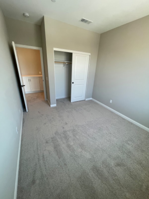 Building Photo - 2195 Bluestone Cir