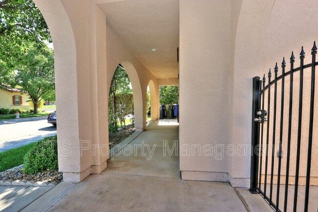 Building Photo - 150 Allaire Cir