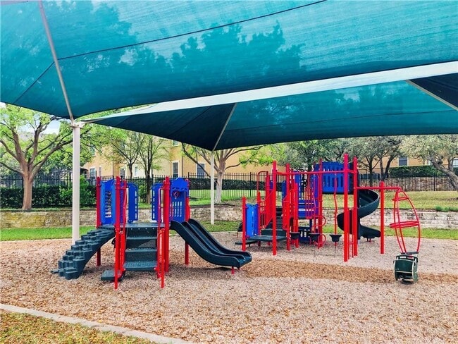 Building Photo - 903 Peyton Pl