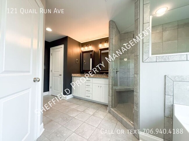 Building Photo - 121 Quail Run Ave