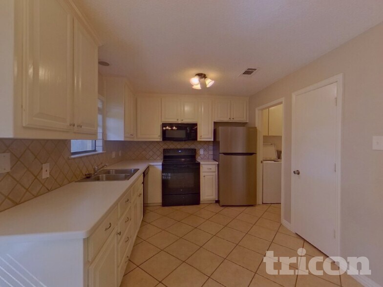 Building Photo - 6056 Birchhill Rd